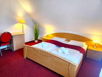 Ferienhaus für 2 Personen, mit Terrasse und Ausblick in Leuben