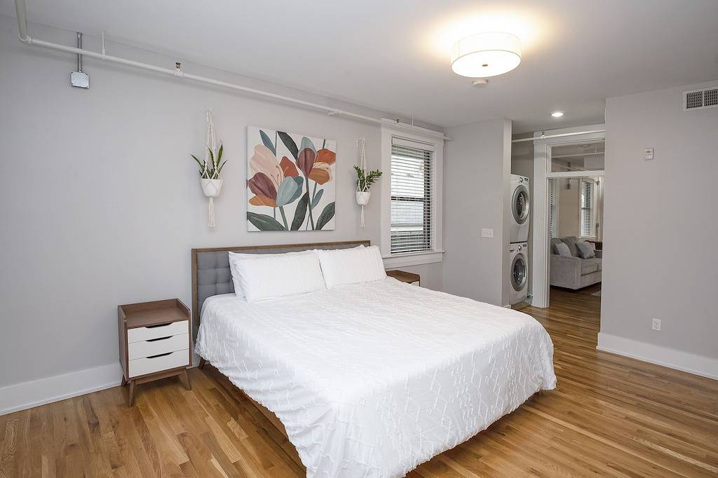 Ganze Wohnung, Secluded & Spacious 1Br Condo – Central in Otr in Cincinnati, Hamilton County (OH)