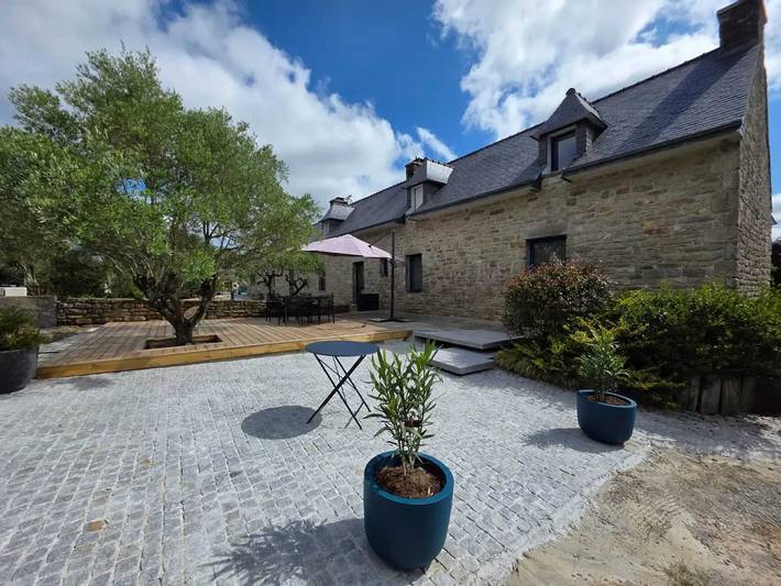 Location de vacances pour 5 personnes, avec Balcon/Terrasse ainsi que Terrasse et Jardin à Saint-Évarzec
