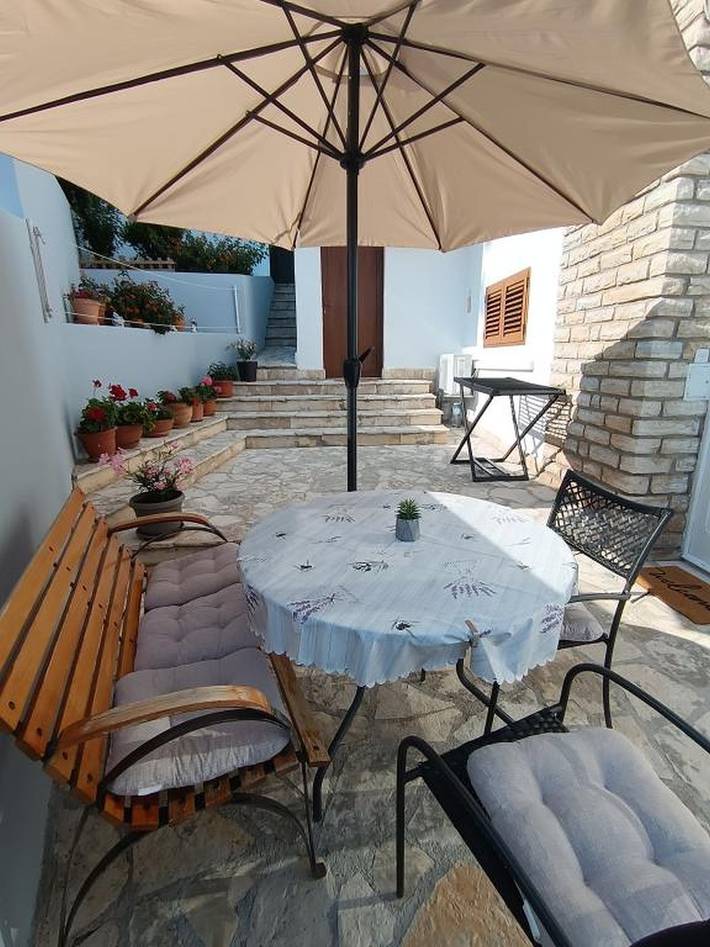 Ferienwohnung für 5 Personen, mit Terrasse in Primosten - 4