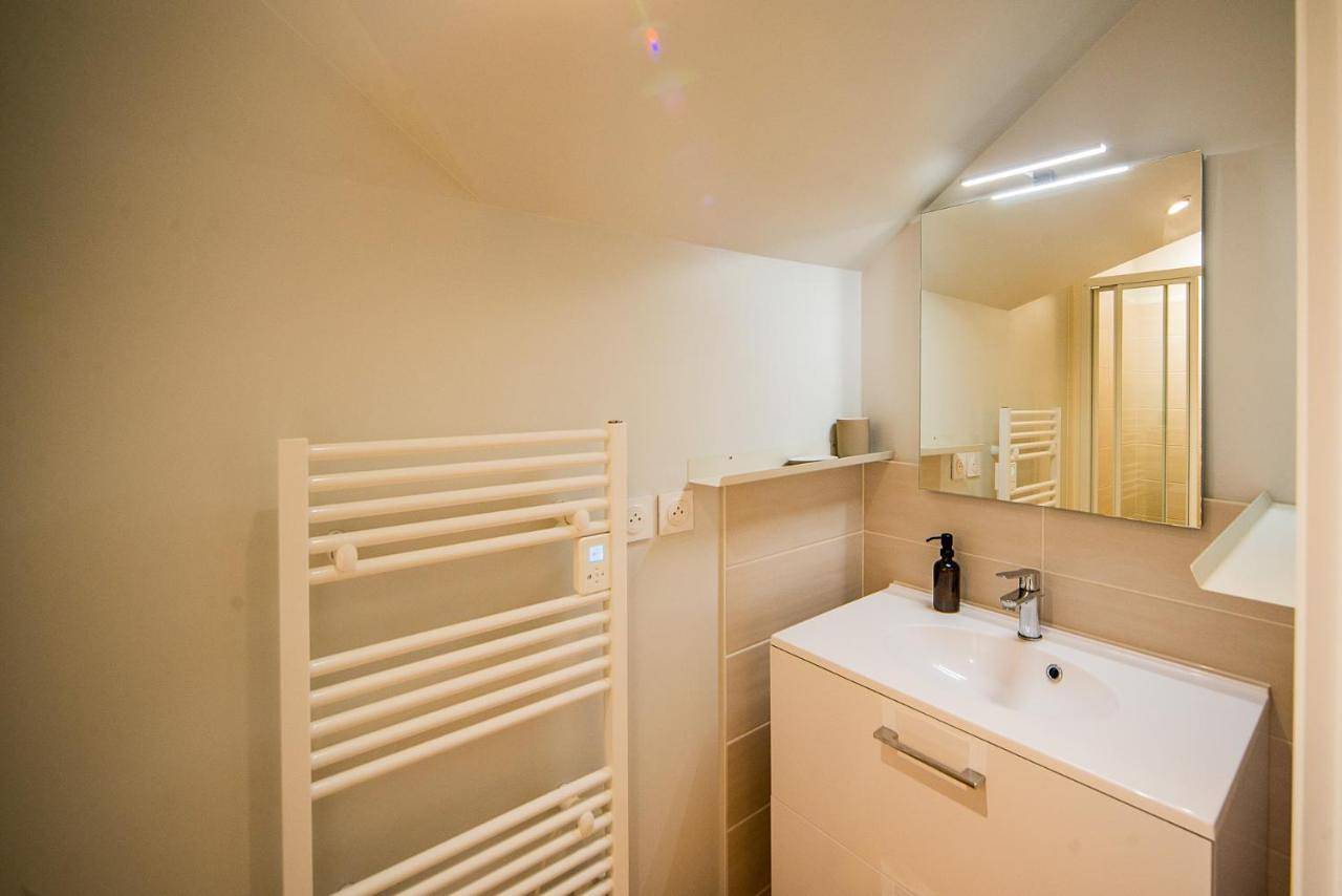 Appartement entier, Two-Bedroom Apartment in Ballan-Miré, Région de Tours