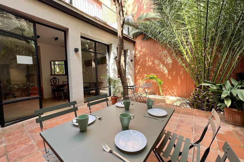 Casa Nanit Hostal habitacion 6 in Hospitalet de Llobregat, Barcelonés