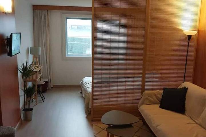 Location de vacances pour 4 personnes, avec Piscine à Mérignac