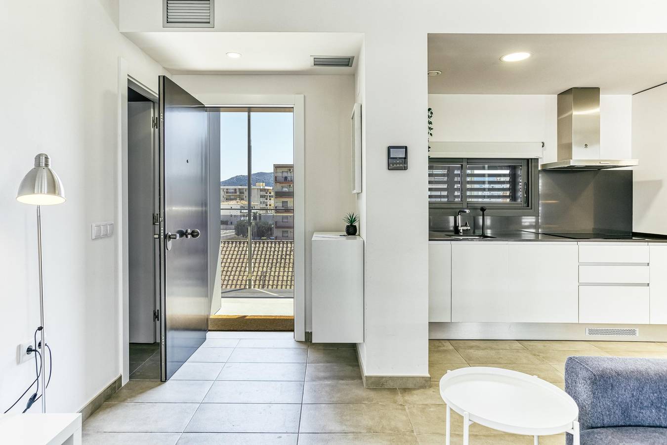 Apartamento entero, Apartamento Murtra con vistas al mar, piscina compartida y Wi-Fi; mascotas permitidas in Santa Margarida, Roses