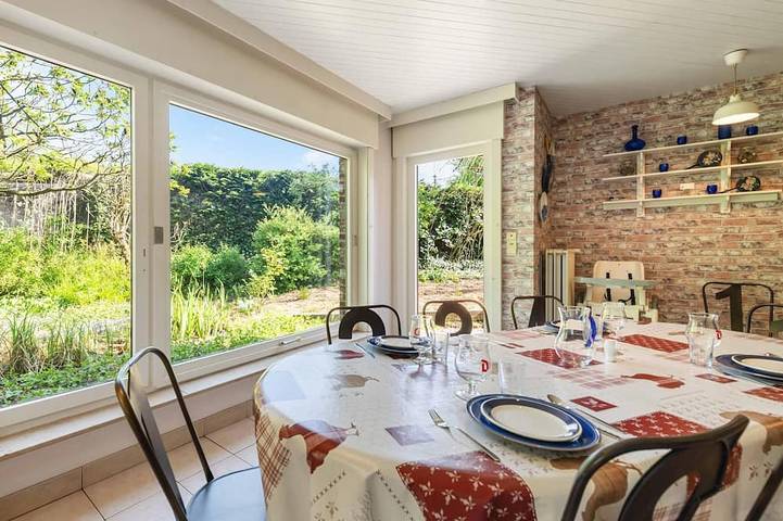 Location de vacances pour 8 personnes, avec jardin dans Le Bizet