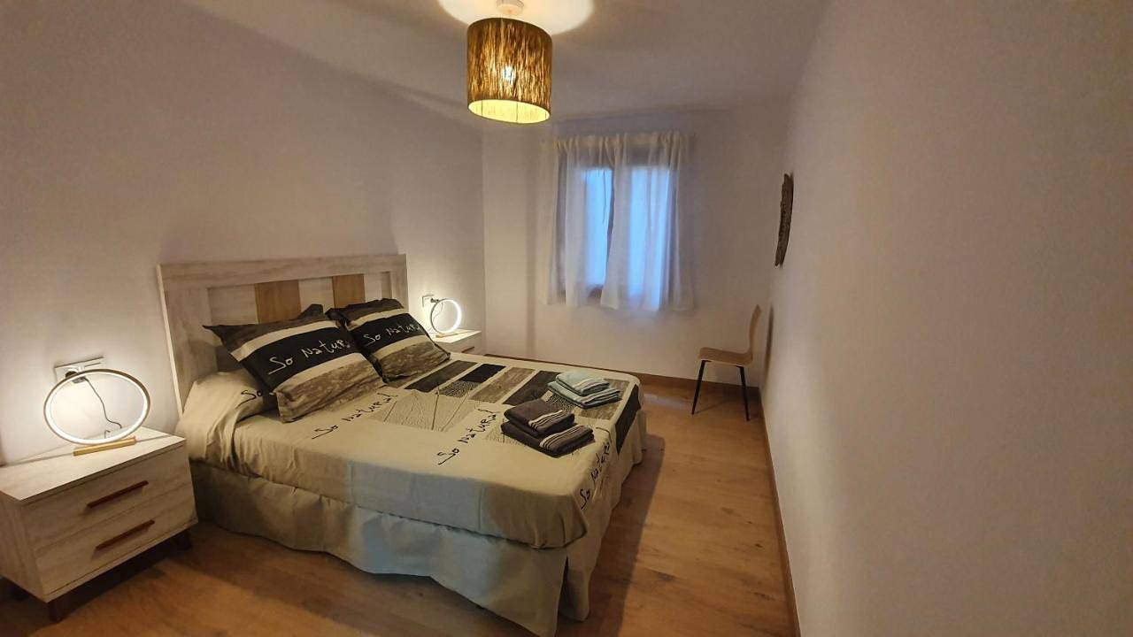 Apartamento entero, Xia Apartaments con acceso a piscina in Port Ainé, Rialp