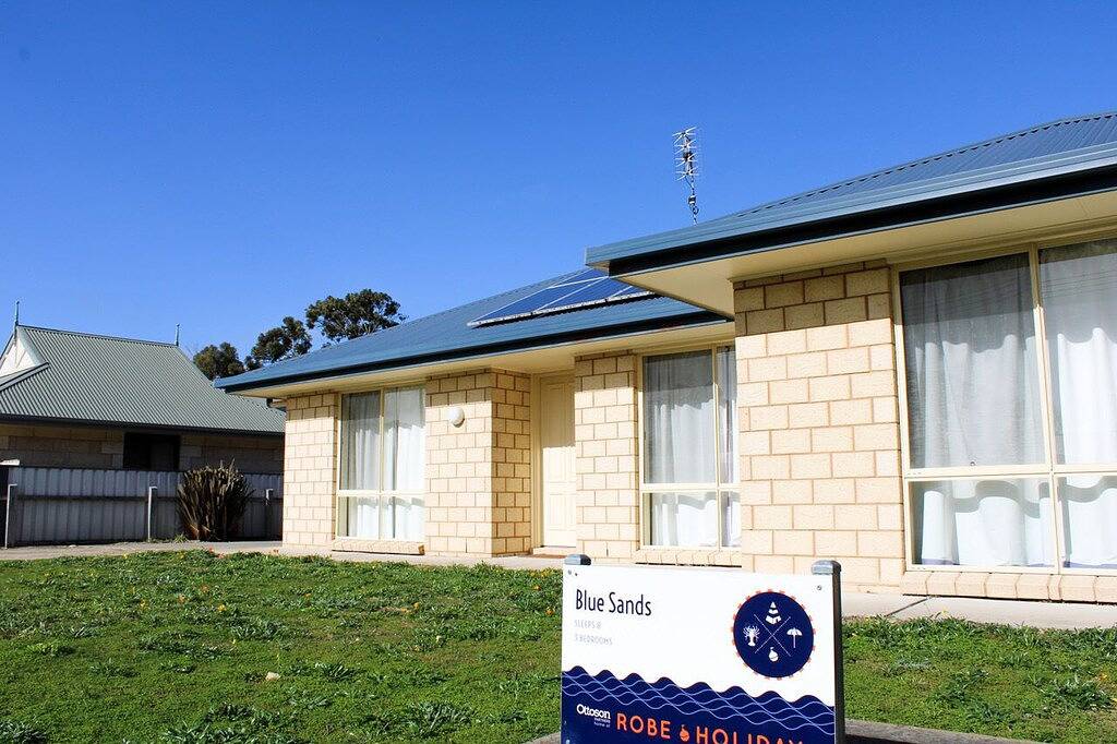 Blue Sands-15 Laurel Terrace in Robe, South Australia