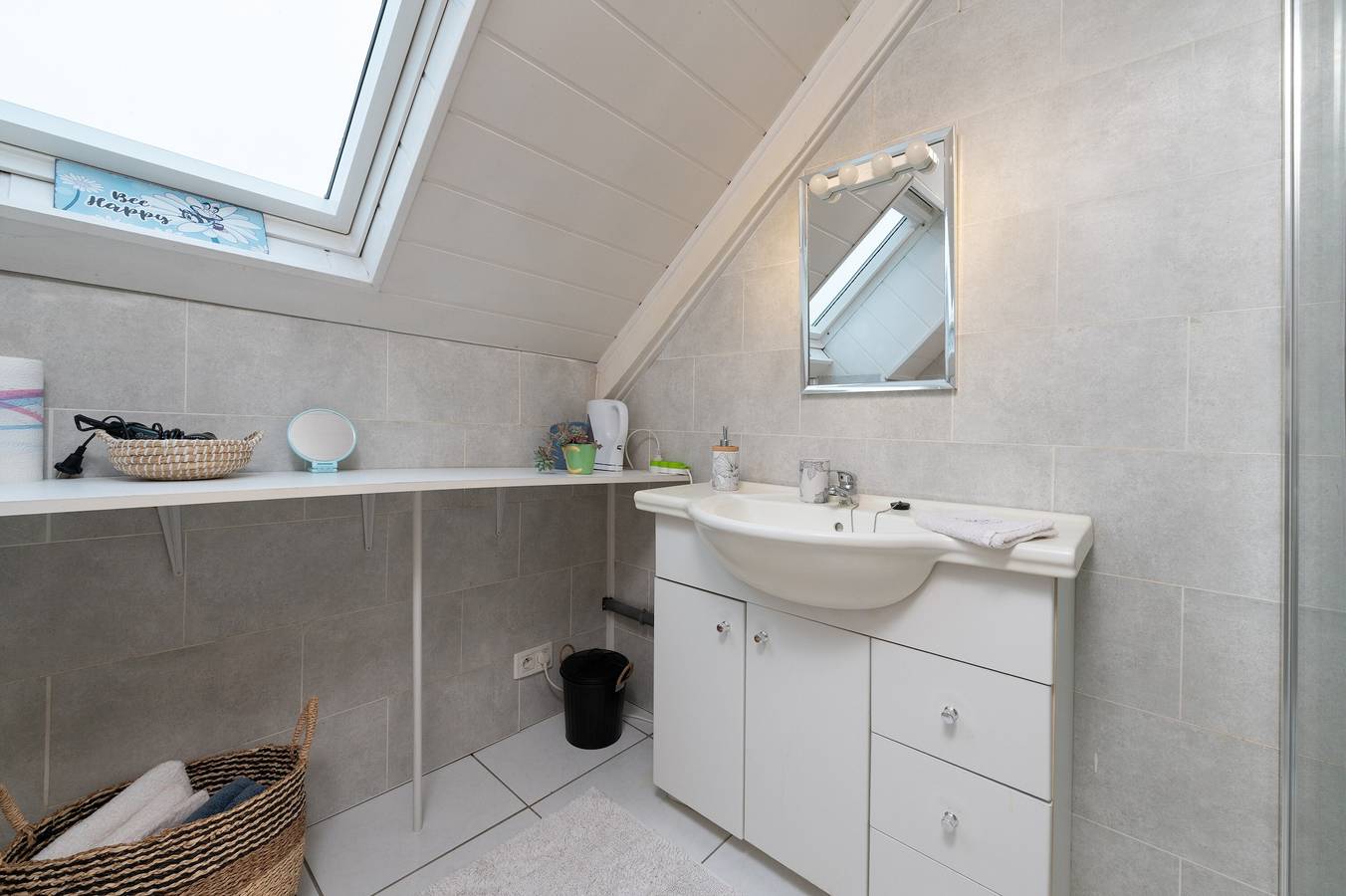 Chambre d’hôtes « Atelier Des Rêves Lumières » à 20 min de l'océan in Bannalec, Région de Quimper