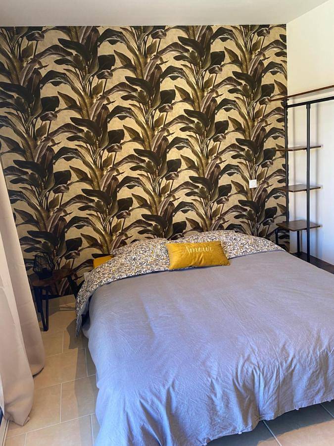 Location de vacances pour 9 personnes, avec vue ainsi que piscine et jardin, animaux acceptés à Baladou - 2