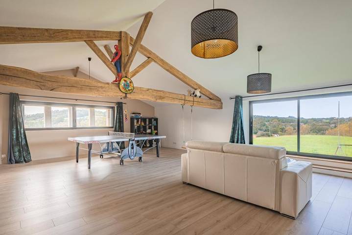 Location de vacances pour 8 personnes, avec jardin ainsi que piscine et vue à Espelette - 3