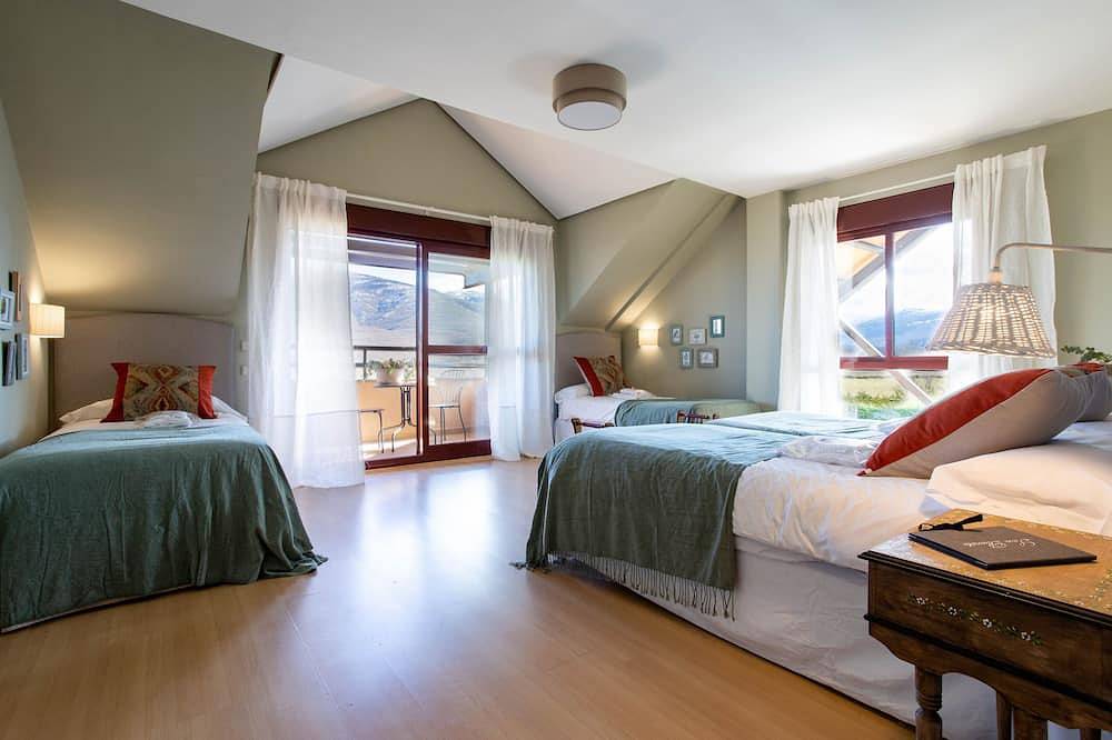 San Benito The House of my Grandparents for 15 people in Riaza, Segovia Province