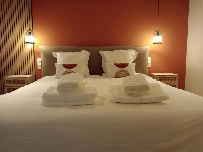 Chambre d’hôte pour 2 personnes, avec Terrasse et Jacuzzi ainsi que Jardin et Piscine à Chaumont-Gistoux