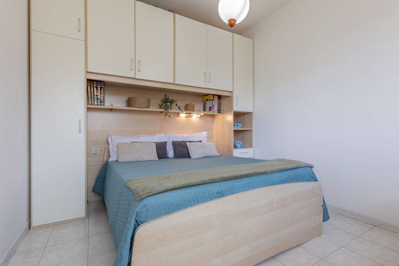 Entire apartment, Guesthost - Lido Beach Escape with Balcony x5! in Lido di Pomposa, Ferrara Province