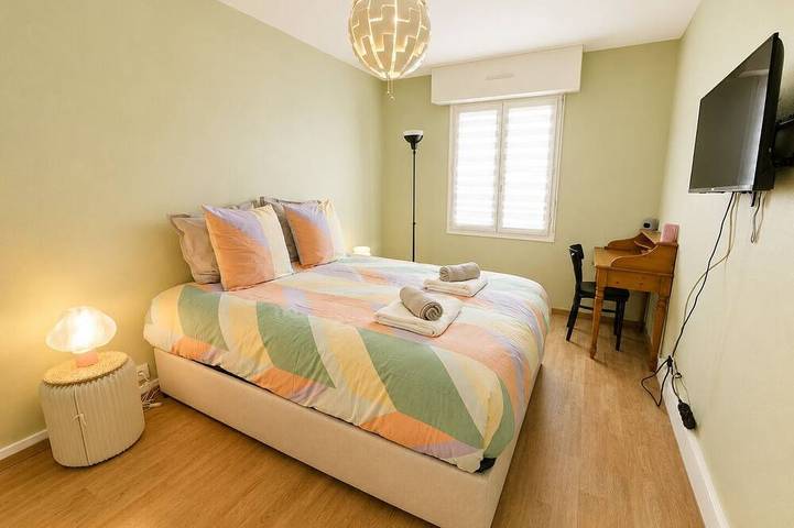 Ganze Wohnung, City break, city center – Balcony & Air conditioni in Angoulême, Charente