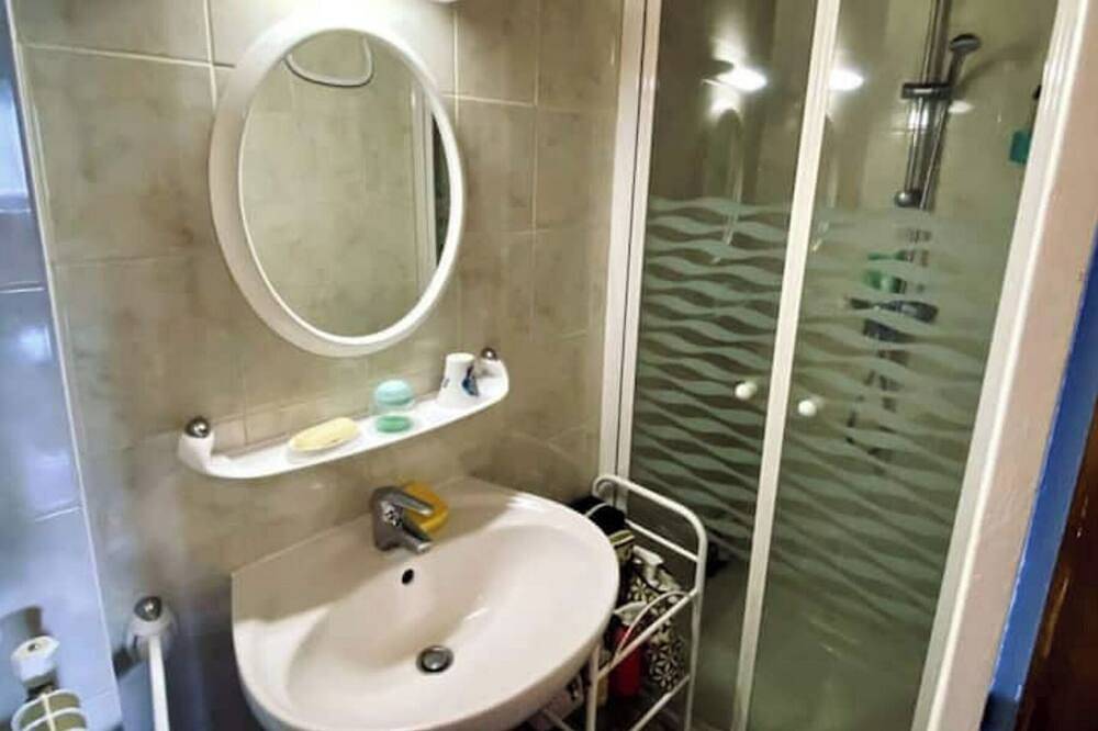 Entire apartment, Superb view of the Dordogne valley in Murat-le-Quaire, Volcans d'Auvergne Regional Nature Park