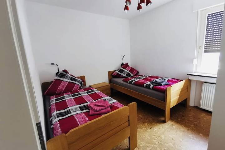 Ferienwohnung für 6 Personen, mit Terrasse und Garten in Bochum - 3