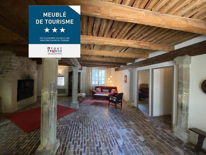 Gîte pour 5 personnes, avec piscine et jardin à Cardet