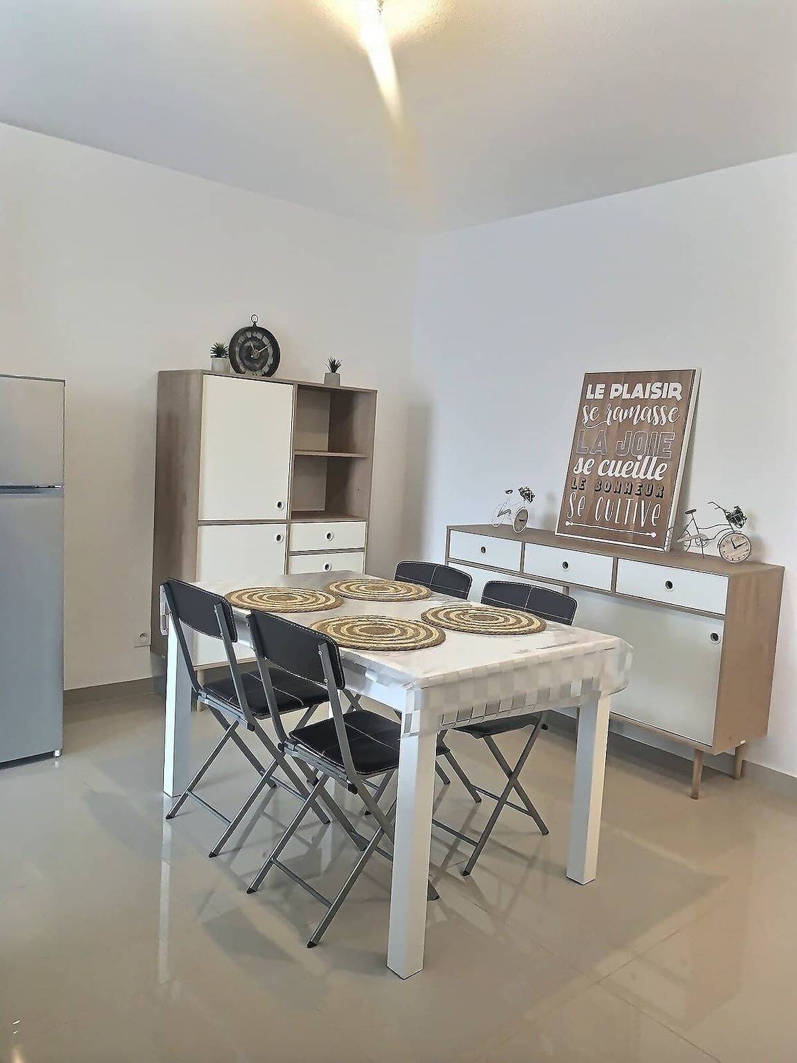Entire apartment, Pleasant apartment for 4 people 150m from the beac in Vias Plage, Vias