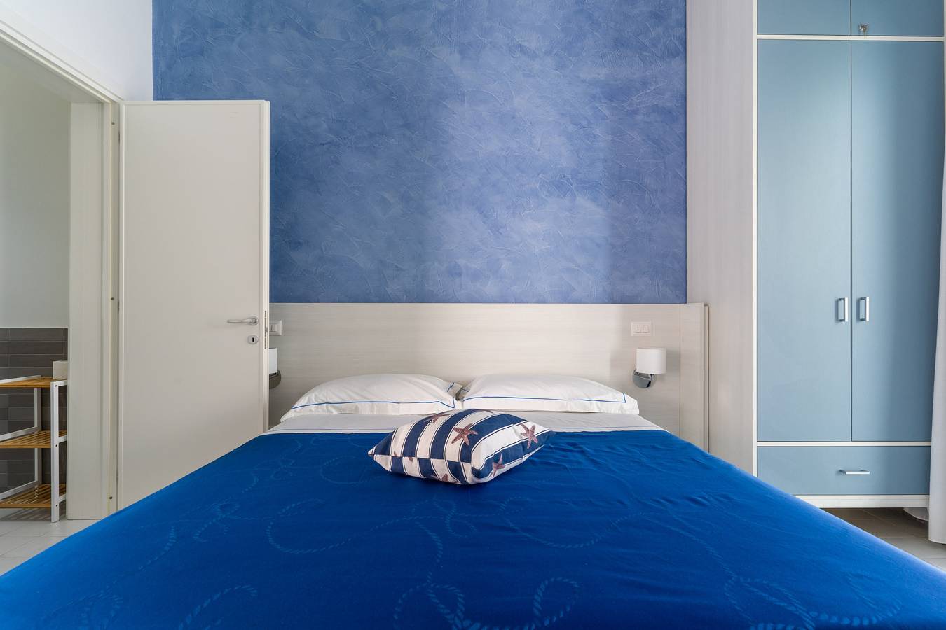 Casa vacanze "Vicolo Gobetti - Corallo" vicino alla spiaggia con terrazza privata e Wi-Fi in Porto Cesareo, Golfo di Taranto