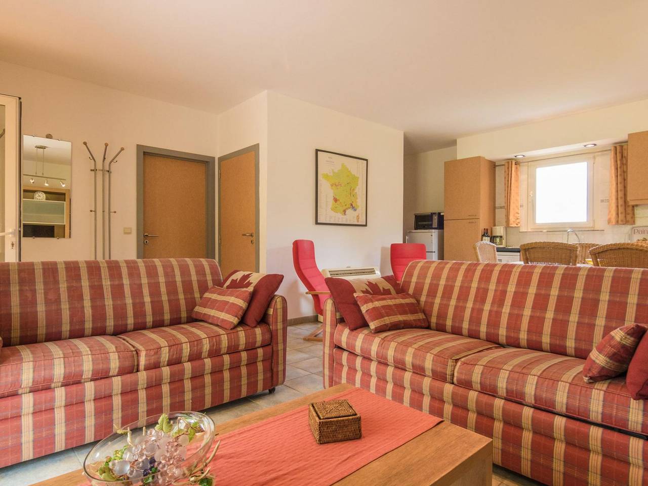 Cosy Holiday Home in Aquitaine with Swimming Pool in Saint-Nexans, Périgord Pourpre