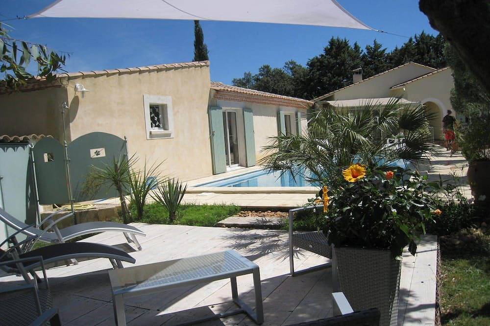 Maison de charme entre Provence et languedoc in Comps, Région de Nîmes