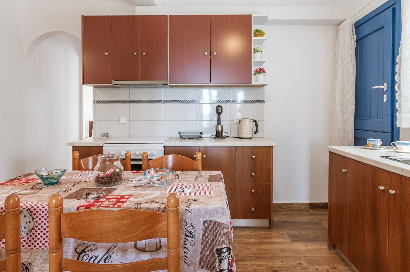Casa de férias 'Ammos Tinos' com vista para o mar, terraço partilhado e acesso Wi-Fi in Ormos Isternion, Tinos