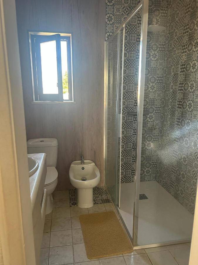 Maison d’hôte pour 2 personnes, avec terrasse ainsi que jardin et vue à Estoril - 3