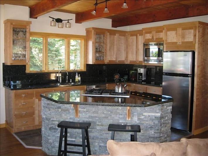 Vacation home for 6 people, with balcony by Lake Tahoe