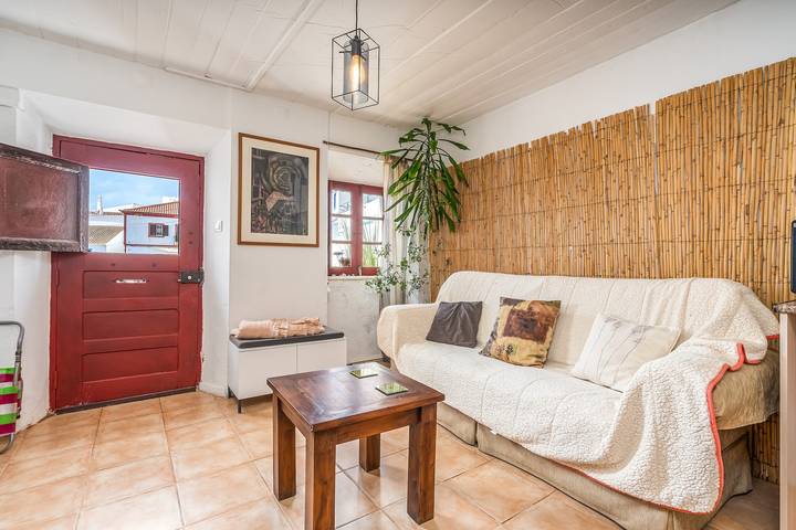 Holiday Home "Casa da Praia 2" with Sea View, Terrace & Wi-Fi in Praia do Burgau, Budens