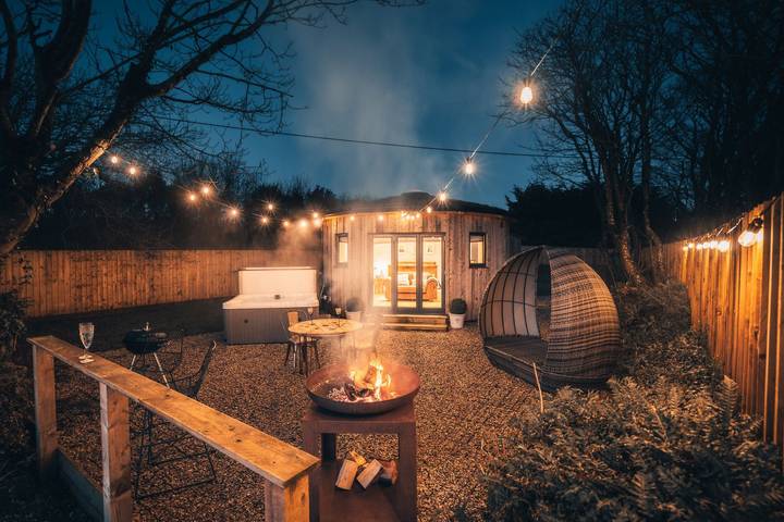 Holiday letting for 2 people, with Hot tub and Garden in Kilkhampton