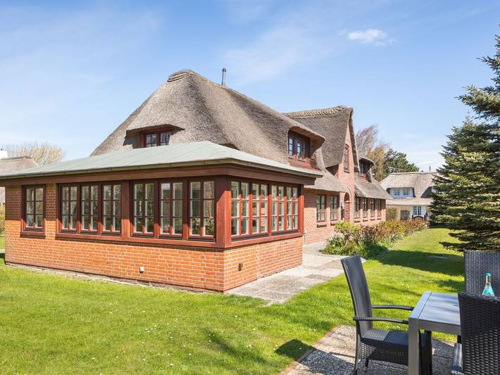 Aalernhüs - Aalernhüs - südöstliche Haushälfte eines historischen Friesenhauses in Keitum, Sylt (Gemeinde)