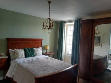 Gîte pour 2 personnes, avec terrasse dans Sept-Forges