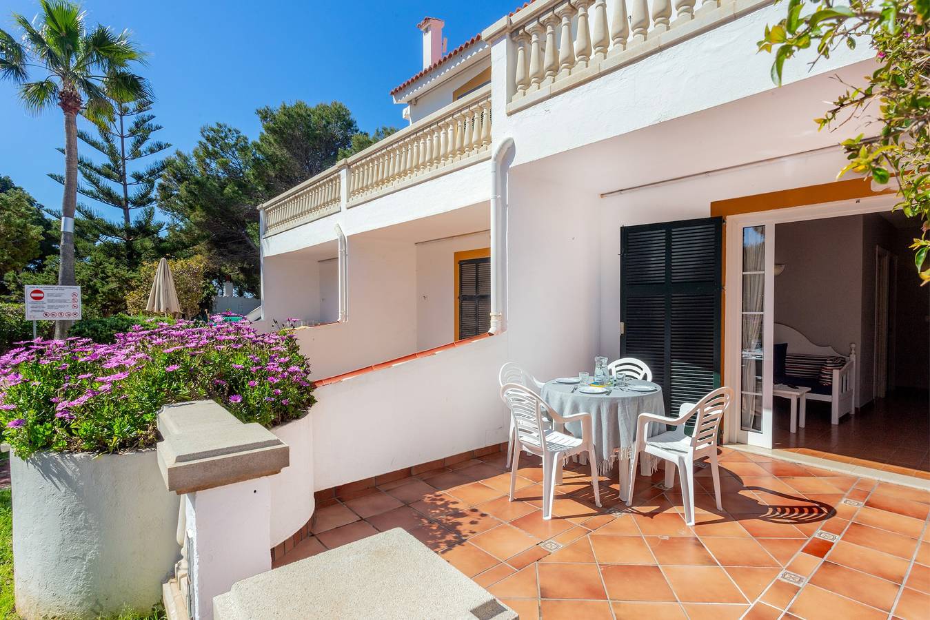 Casa de vacaciones "Villa Seve" cerca de la playa con piscina compartida y Wi-Fi in Cala en Bosc, Ciudadela