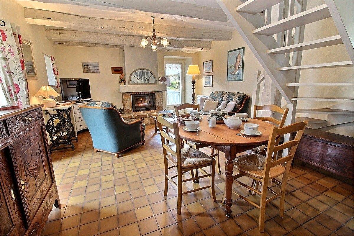 La Maison de Kerjean in Ploulec'h, Ceinture Dorée