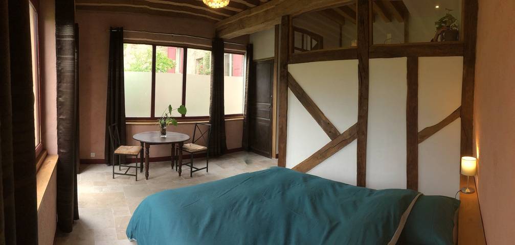 Location de vacances pour 2 personnes, avec Terrasse à Vézelay