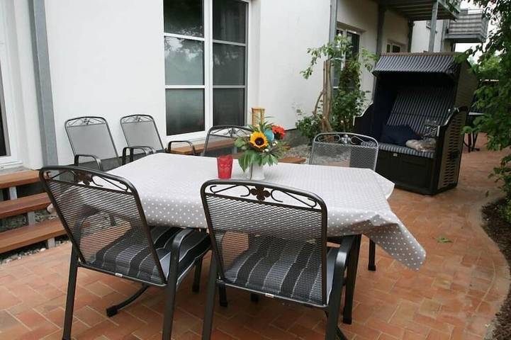 Ferienwohnung für 6 Personen, mit Garten und Sauna, mit Haustier in Lichtenhagen