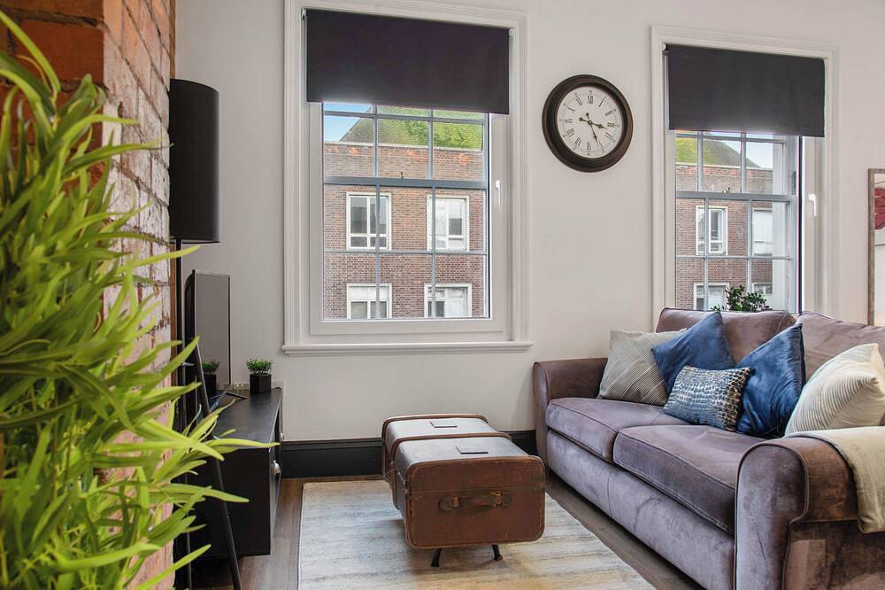 Entire apartment, Whiskawaystays No. 58 Studio No 4 in Worcester, Worcestershire