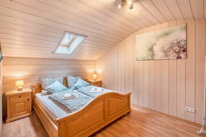 Ferienwohnung für 6 Personen, mit Balkon im Tölzer Land