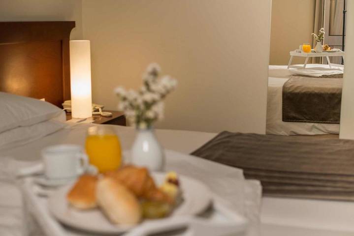 Hôtel pour 2 personnes, avec jacuzzi et jardin ainsi que sauna et piscine à Horta - 3