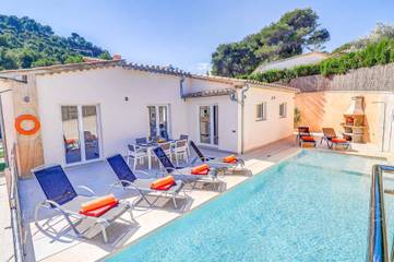Villa in Cala Sant Vicenc, Pollença für 6 