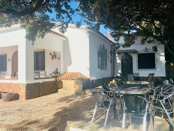 Chalet para 16 personas, con terraza además de jardín y piscina en Manchuela Conquense - 2