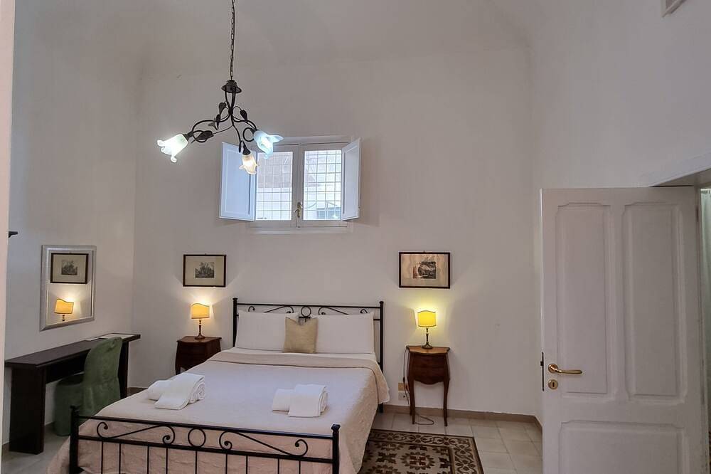 Lecce center - double room with en suite bathroom in Lecce, Lecce Province