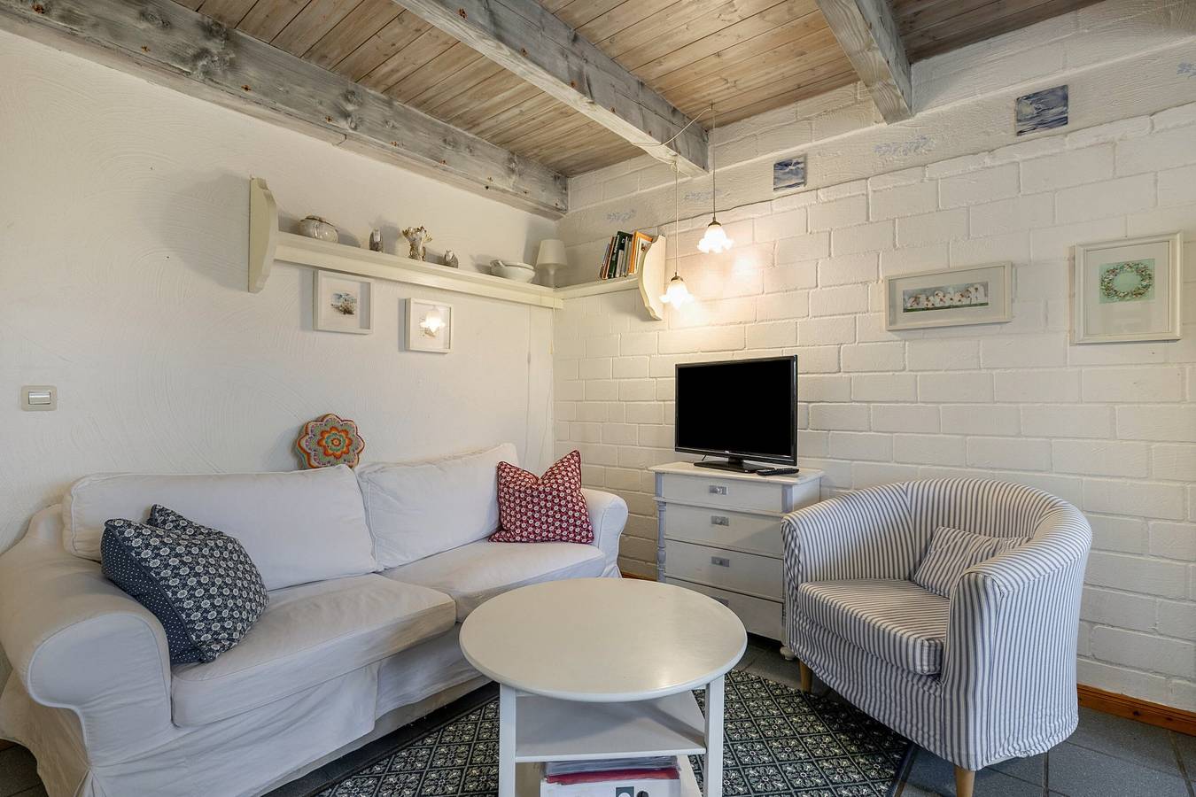 Ganze Wohnung, Ferienwohnung 2" mit Gemeinschaftsgarten, Terasse und Wlan in Rodenäs, Nordfriesland