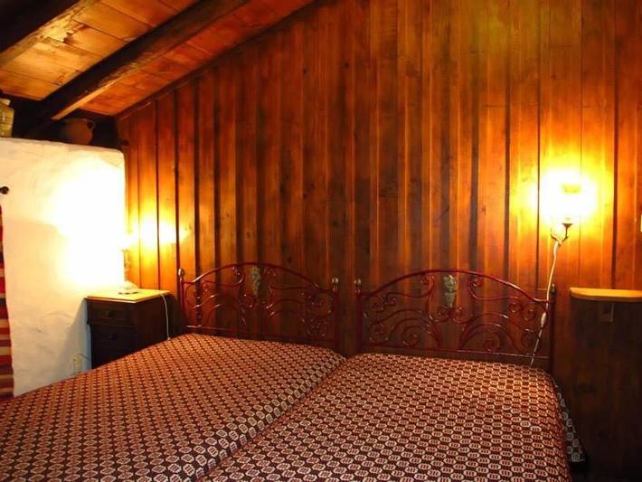 Gîte pour 4 personnes, avec piscine et jardin dans Castro Daire - 3