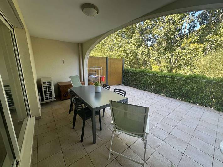 Location de vacances pour 5 personnes, avec vue sur le lac, adapté aux familles à Six-Fours-les-Plages