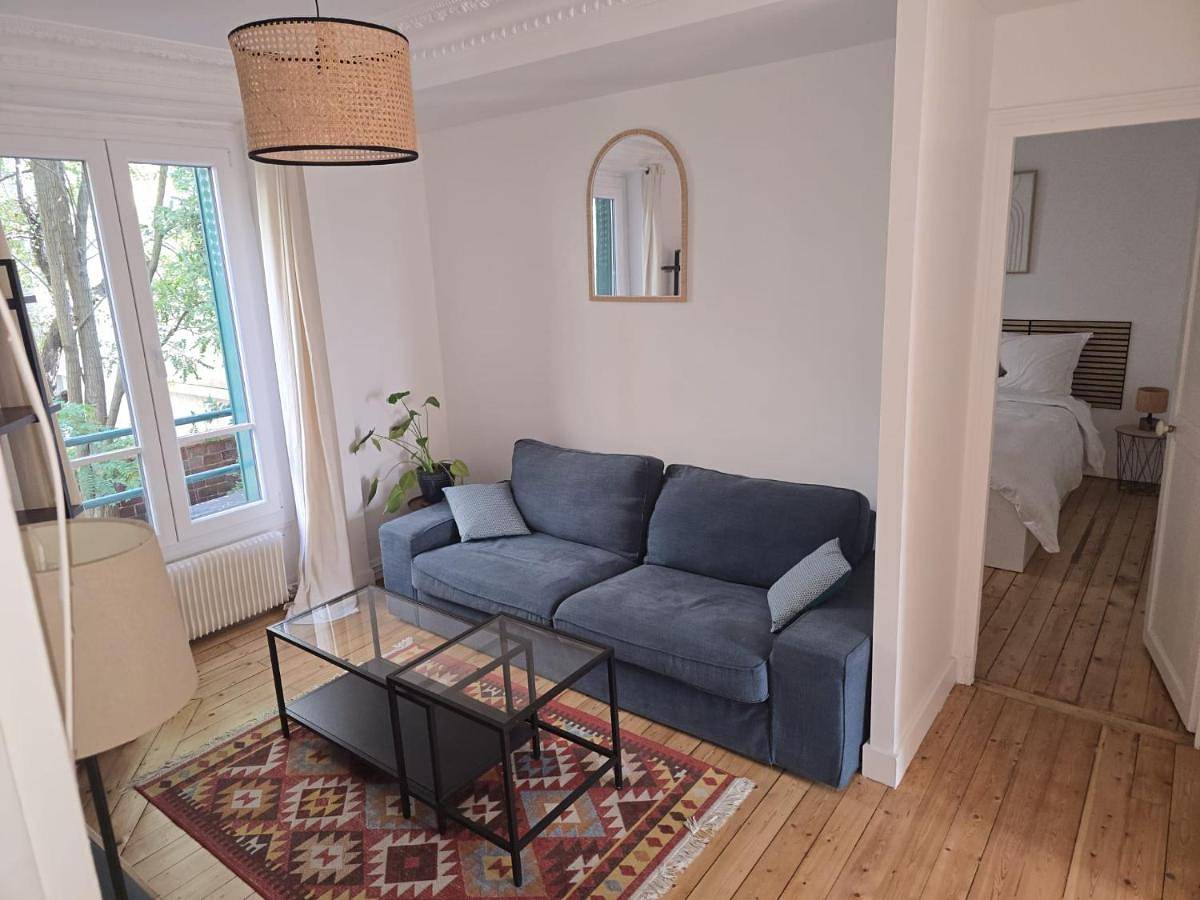 Appartement entier, Two-Bedroom Apartment in Bois-Colombes, Hauts-de-Seine