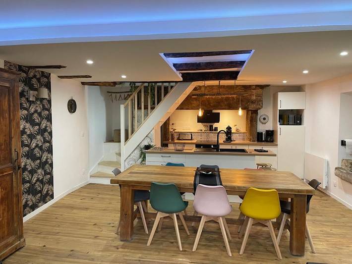 Location de vacances pour 7 personnes, avec jardin ainsi que vue et terrasse à Montvalent - 3