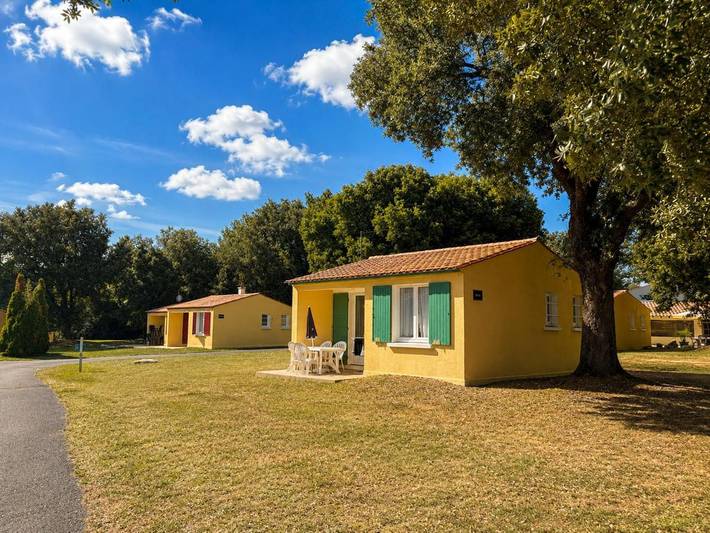 Location de vacances pour 6 personnes, avec piscine ainsi que jacuzzi et jardin à Saint-Savinien - 4
