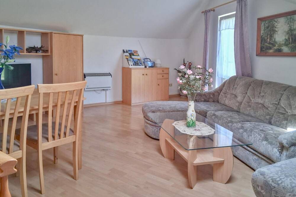 Ferienhaus am Rennsteig mit Blick ins Grüne in Emsetal, Waltershausen