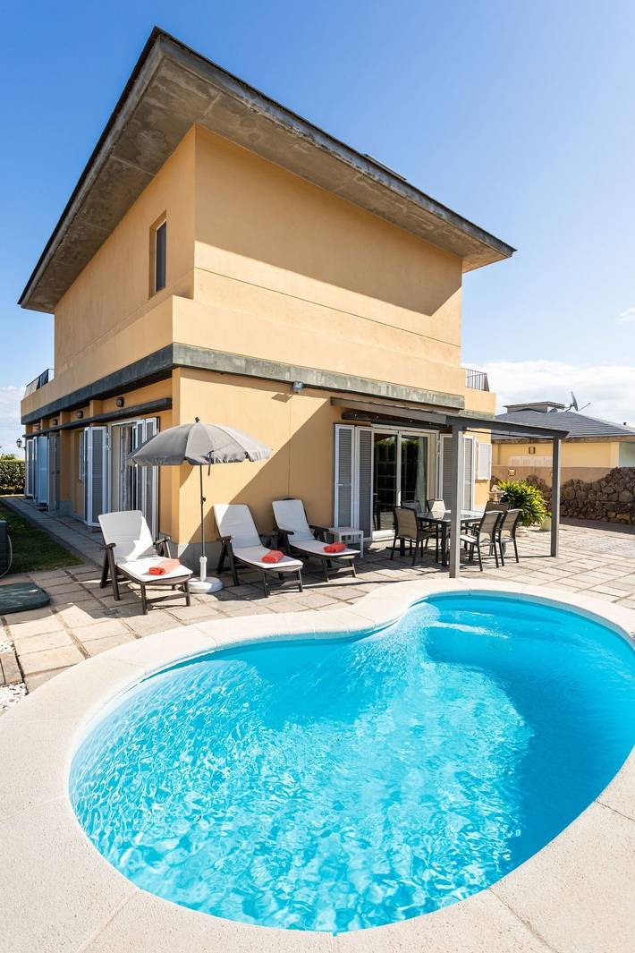 Ferienhaus für 8 Personen, mit Garten